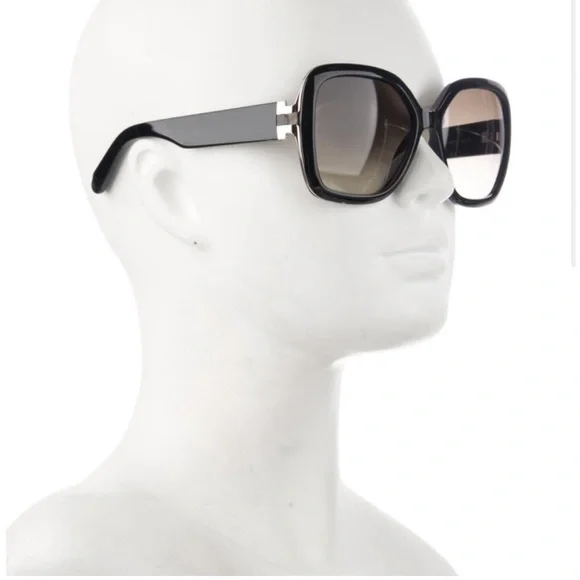 Salvatore Ferragamo Black Oversized Sunglasses - Picture 3 of 10